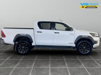 Toyota Hilux 2.8 D-4D Invincible X Auto 4WD Euro 6 (s/s) 4dr