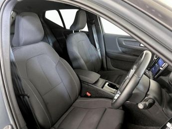 Volvo XC40 Recharge 69kWh Plus Auto 5dr