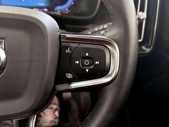Volvo XC40 Recharge 69kWh Plus Auto 5dr