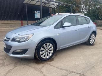 Vauxhall Astra 1.7 CDTi ecoFLEX Exclusiv Euro 5 (s/s) 5dr