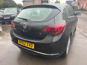 Vauxhall Astra 1.6 16v SRi Auto Euro 5 5dr