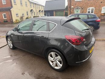 Vauxhall Astra 1.6 16v SRi Auto Euro 5 5dr