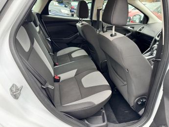 Ford Focus 1.6 Zetec Powershift Euro 5 5dr