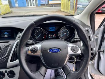 Ford Focus 1.6 Zetec Powershift Euro 5 5dr
