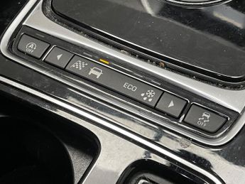 Jaguar F-PACE 2.0 P250i R-Sport Auto AWD Euro 6 (s/s) 5dr