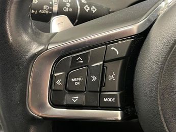 Jaguar F-PACE 2.0 P250i R-Sport Auto AWD Euro 6 (s/s) 5dr