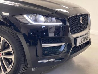 Jaguar F-PACE 2.0 P250i R-Sport Auto AWD Euro 6 (s/s) 5dr