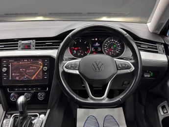Volkswagen Passat 2.0 TDI EVO SEL DSG Euro 6 (s/s) 5dr