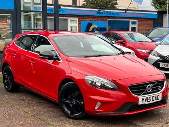Volvo V40 2.0 D4 R-Design Nav Hatchback 5dr Diesel Manual Euro 6 (s/s) (19