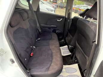 Honda Jazz 1.4 i-VTEC ES Plus CVT Euro 5 5dr