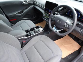 Hyundai IONIQ 38.3kWh Premium Auto 5dr