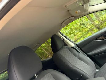 Nissan Qashqai 1.2 DIG-T N-Connecta XTRON 2WD Euro 6 (s/s) 5dr