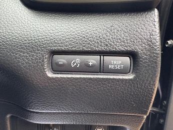 Nissan Qashqai 1.2 DIG-T N-Connecta XTRON 2WD Euro 6 (s/s) 5dr