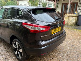Nissan Qashqai 1.2 DIG-T N-Connecta XTRON 2WD Euro 6 (s/s) 5dr