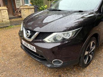 Nissan Qashqai 1.2 DIG-T N-Connecta XTRON 2WD Euro 6 (s/s) 5dr