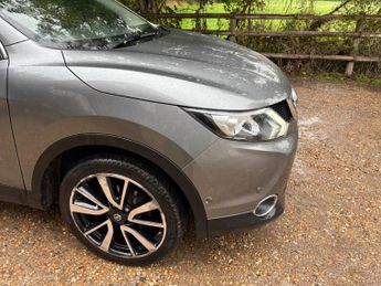Nissan Qashqai 1.2 DIG-T Tekna XTRON 2WD Euro 6 (s/s) 5dr