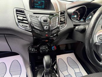 Ford Fiesta 1.6 Zetec Powershift Euro 5 5dr