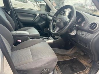 Toyota RAV4 2.0 VVT-i XT3 4WD 5dr