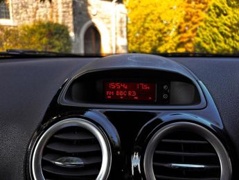 Vauxhall Corsa 1.4 16V SE Auto Euro 5 5dr