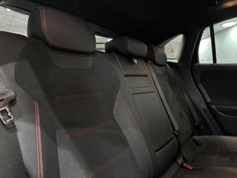 Mercedes-Benz EQA EQA 250 66.5kWh AMG Line Auto 5dr