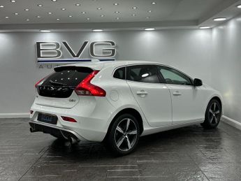 Volvo V40 2.0 D2 R-Design Nav Plus Auto Euro 6 (s/s) 5dr