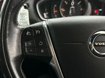 Volvo V40 2.0 D2 R-Design Nav Plus Auto Euro 6 (s/s) 5dr