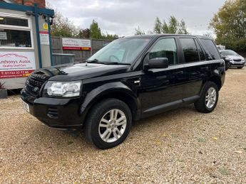 Land Rover Freelander 2 2.2 TD4 Black and White 4WD Euro 5 (s/s) 5dr