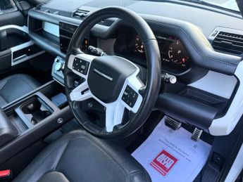Land Rover Defender 90 3.0 D250 MHEV HSE Auto 4WD Euro 6 (s/s) 3dr