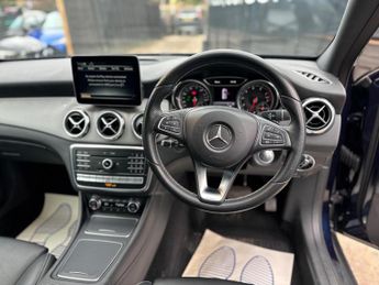 Mercedes-Benz GLA 2.0 GLA250 Sport (Premium Plus) 7G-DCT 4MATIC Euro 6 (s/s) 5dr