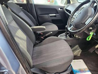 Ford Fusion 1.6 Plus 5dr