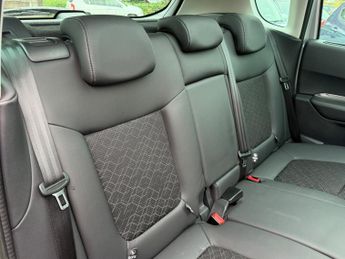 Peugeot 3008 2.0 HDi Allure Auto Euro 5 5dr