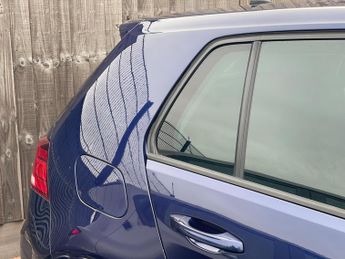 Volkswagen Golf 1.2 TSI SE Hatchback 5dr Petrol DSG