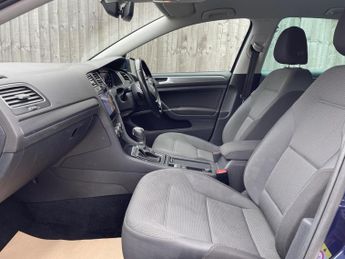 Volkswagen Golf 1.2 TSI SE Hatchback 5dr Petrol DSG