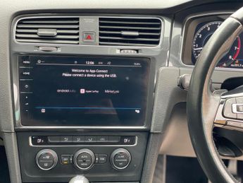 Volkswagen Golf 1.2 TSI SE Hatchback 5dr Petrol DSG