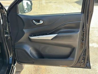 Nissan Navara 2.3 dCi Trek -1 Auto 4WD Euro 6 4dr