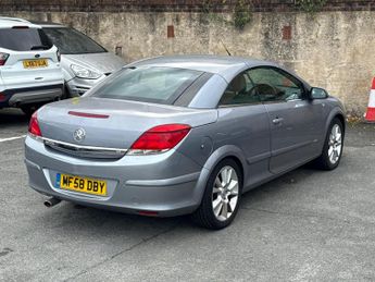 Vauxhall Astra 1.8i Design Twin Top 2dr