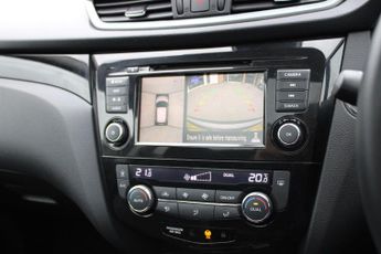 Nissan Qashqai 1.3 DIG-T N-Connecta DCT Auto Euro 6 (s/s) 5dr