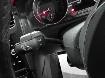 Volkswagen Golf 1.0 TSI SE Nav DSG Euro 6 (s/s) 5dr