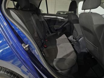 Volkswagen Golf 1.0 TSI SE Nav DSG Euro 6 (s/s) 5dr