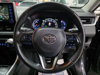 Toyota RAV4 2.5 VVT-h Design CVT Euro 6 (s/s) 5dr