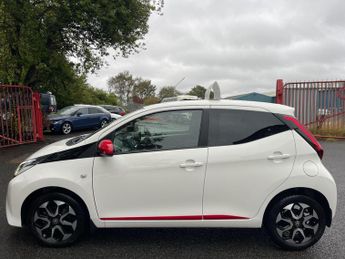 Toyota AYGO 1.0 VVT-i x-trend Funroof x-shift Euro 6 5dr