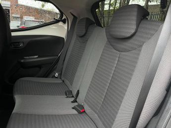 Toyota AYGO 1.0 VVT-i x-trend Funroof x-shift Euro 6 5dr