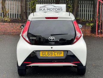 Toyota AYGO 1.0 VVT-i x-trend Funroof x-shift Euro 6 5dr