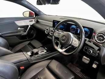 Mercedes-Benz CLA 2.0 CLA220d AMG Line (Premium) Coupe 8G-DCT Euro 6 (s/s) 4dr
