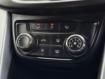 Vauxhall Zafira Tourer 1.4i Turbo Exclusiv Auto Euro 6 5dr