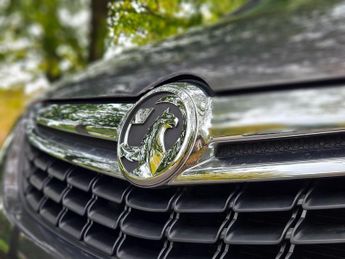 Vauxhall Zafira Tourer 1.4i Turbo Exclusiv Auto Euro 6 5dr