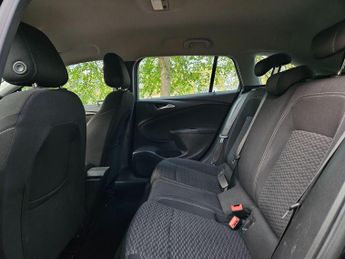 Vauxhall Astra 1.4i Turbo SRi Sports Tourer Auto Euro 6 (s/s) 5dr