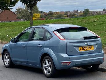 Ford Focus 1.6 Zetec 5dr