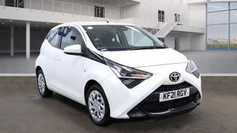 Toyota AYGO 1.0 VVT-i x-play x-shift Euro 6 5dr (Safety Sense)