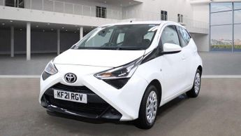 Toyota AYGO 1.0 VVT-i x-play x-shift Euro 6 5dr (Safety Sense)